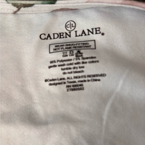 Caden Lane Matching Robe And Swaddle Green Set - Picture 2 of 4